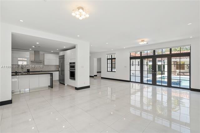 519 Alhambra Cir - Photo 5 of 50