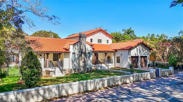 519 Alhambra Cir - Photo 6 of 50