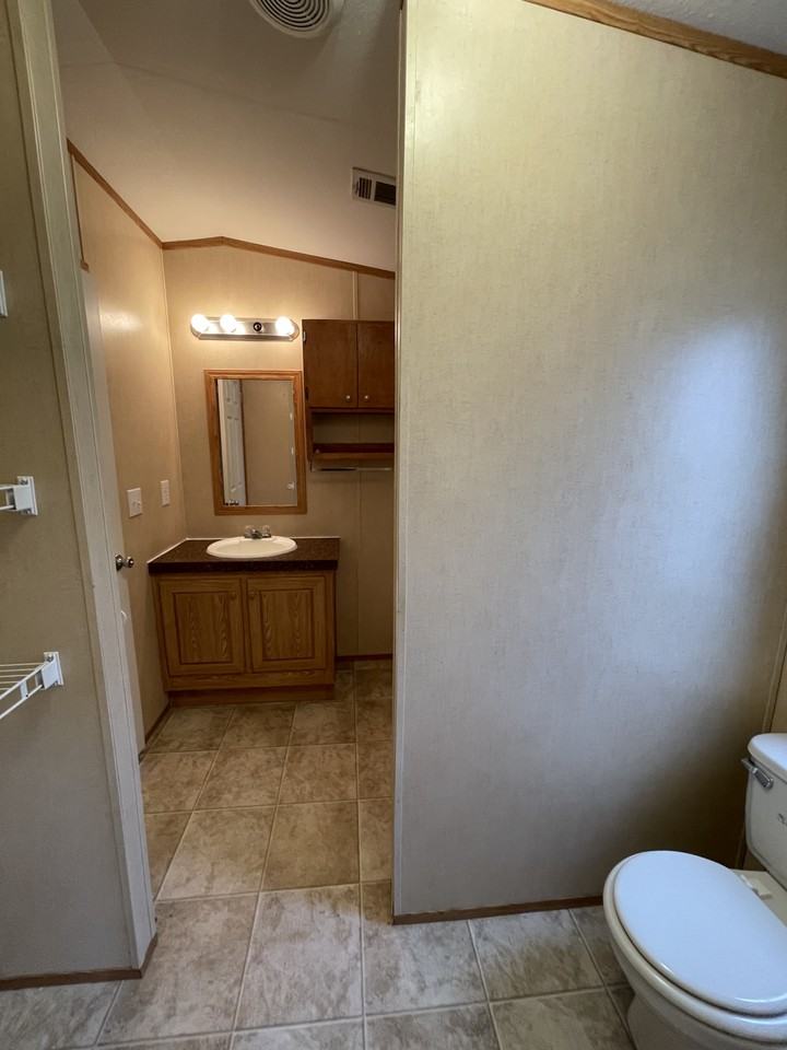 340 Live Oak Rd #10 - Photo 4 of 4