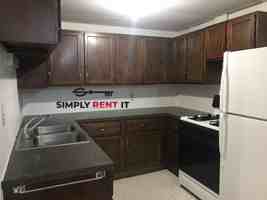featured image of 215 N Main St