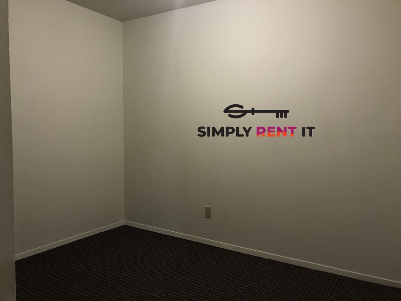 215 N Main St - Photo 7 of 12