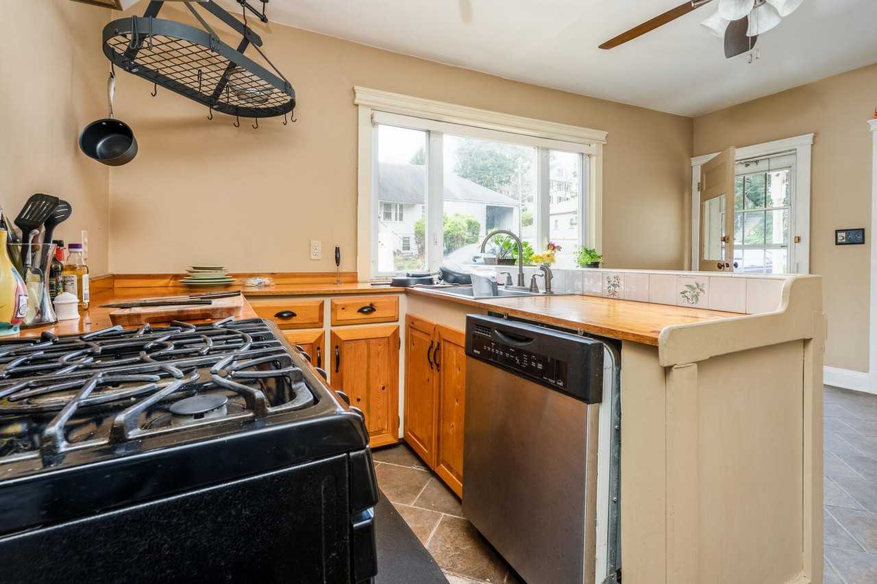 387 Pittstown Rd #1 - Photo 2 of 15