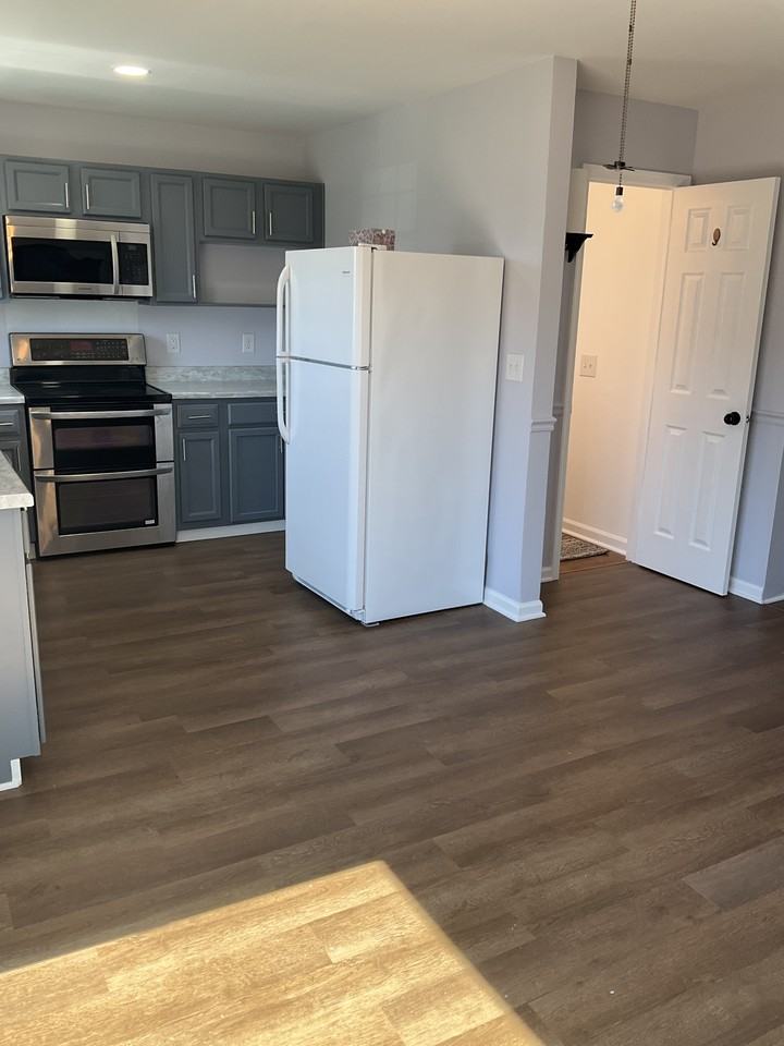 631 Widener Ln - Photo 6 of 15