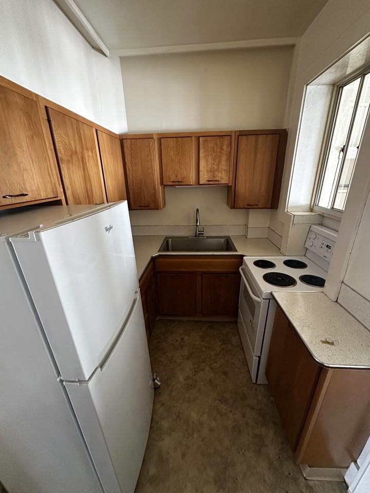 428 Power St #1 - Photo 5 of 9