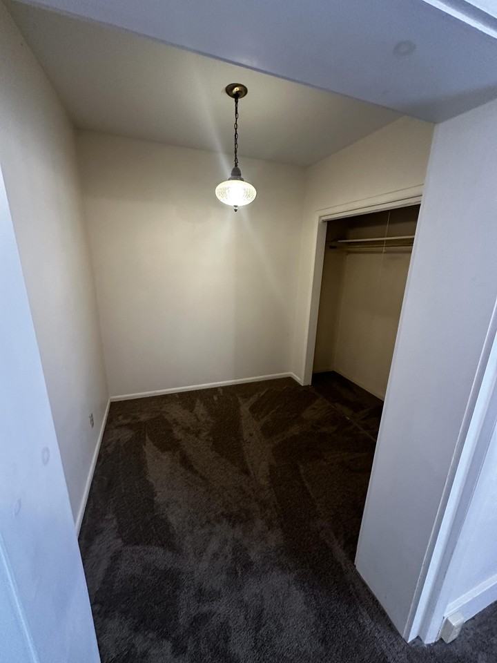 428 Power St #1 - Photo 7 of 9