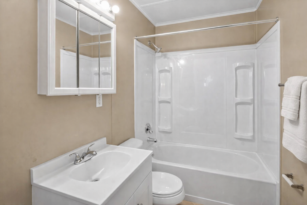 2343 Saint Peter St - Photo 7 of 15