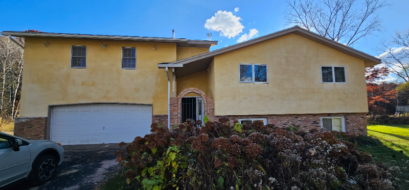 2020 Crosstown Blvd Ne