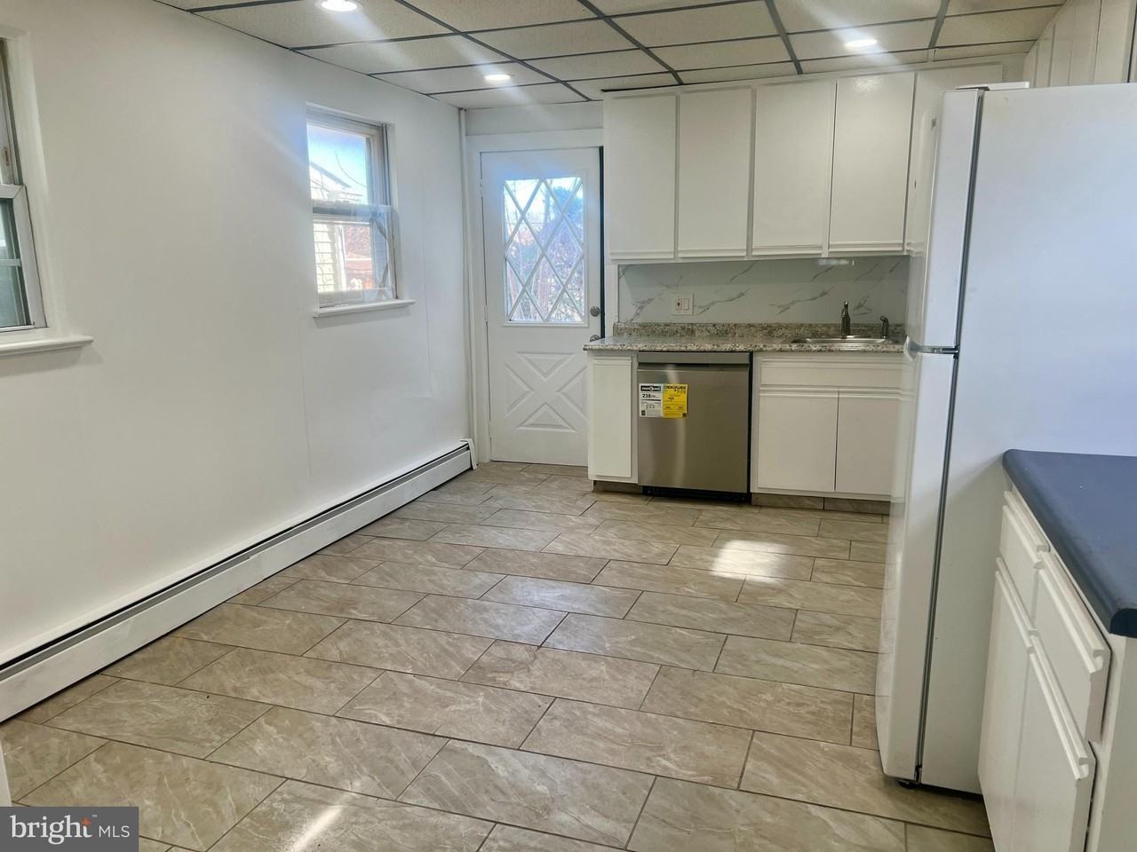 1134 Brunswick Ave - Photo 5 of 25