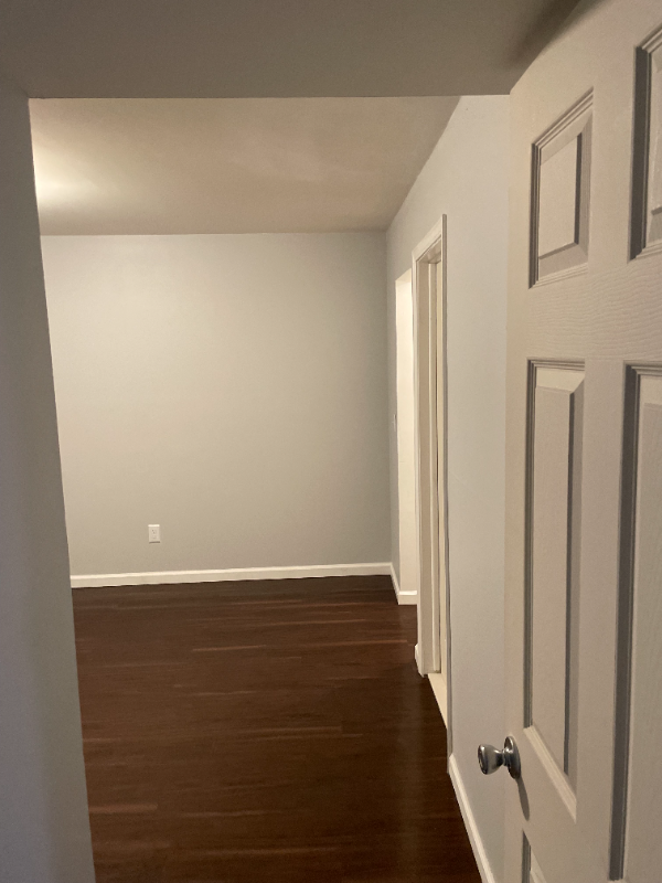 18401 Joy Rd #8 - Photo 3 of 6