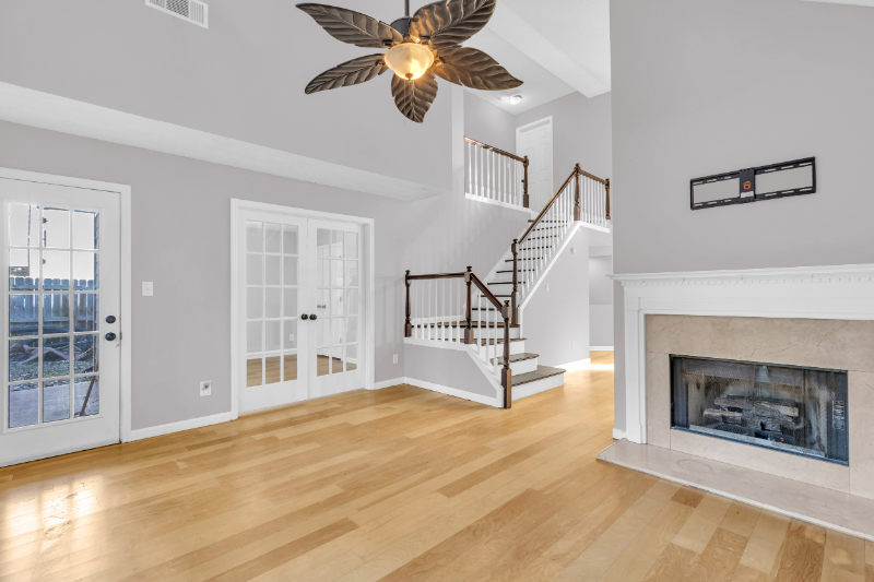 1264 Watercrest Cir - Photo 4 of 21