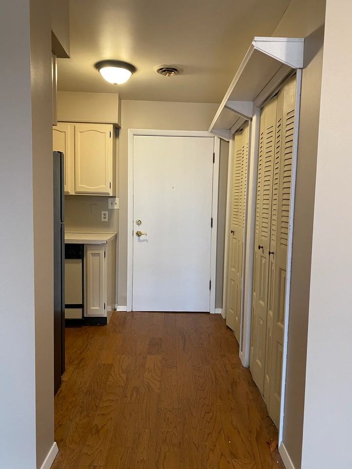 3504 11th Ave N #5 - Photo 5 of 17