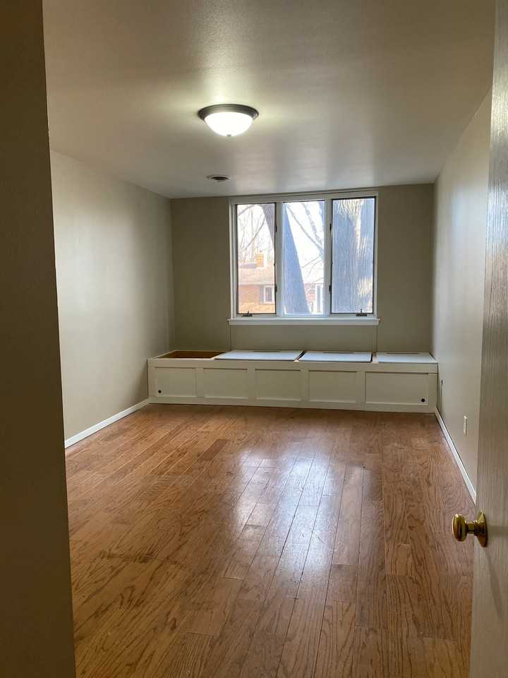 3504 11th Ave N #5 - Photo 7 of 17