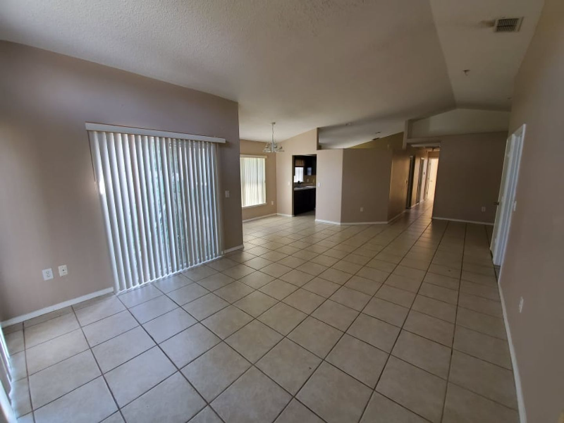 1440 Timberbend Cir - Photo 2 of 10