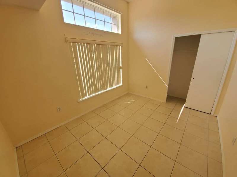 1440 Timberbend Cir - Photo 4 of 10