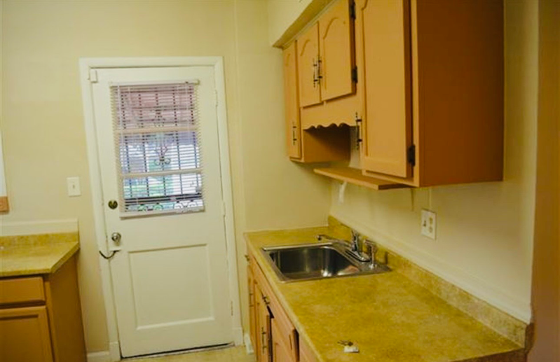 5703 18th Ave - Photo 5 of 20