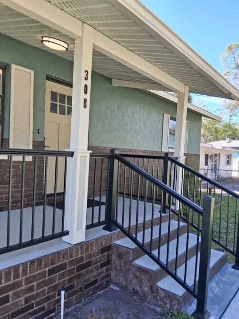 308 Banana St - Photo 3 of 25