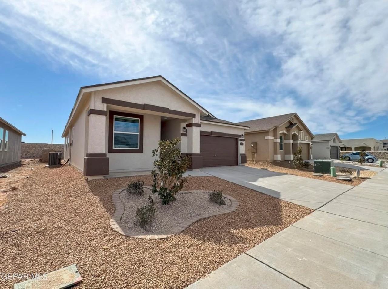 15216 Hunch Ct - Photo 2 of 20