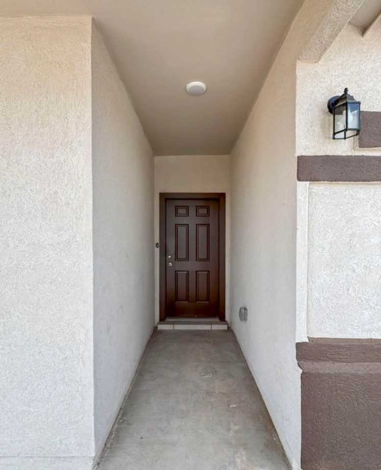 15216 Hunch Ct - Photo 3 of 20