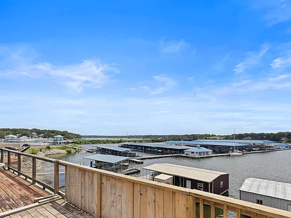 241 Anchor Rd - Photo 2 of 13
