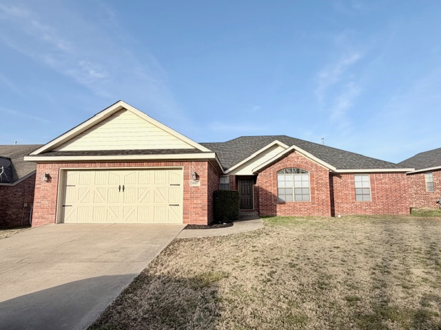 2827 N Cassius Ln - Photo 2 of 19