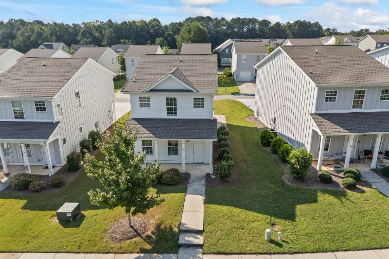 365 Lorien Way - Photo 3 of 8