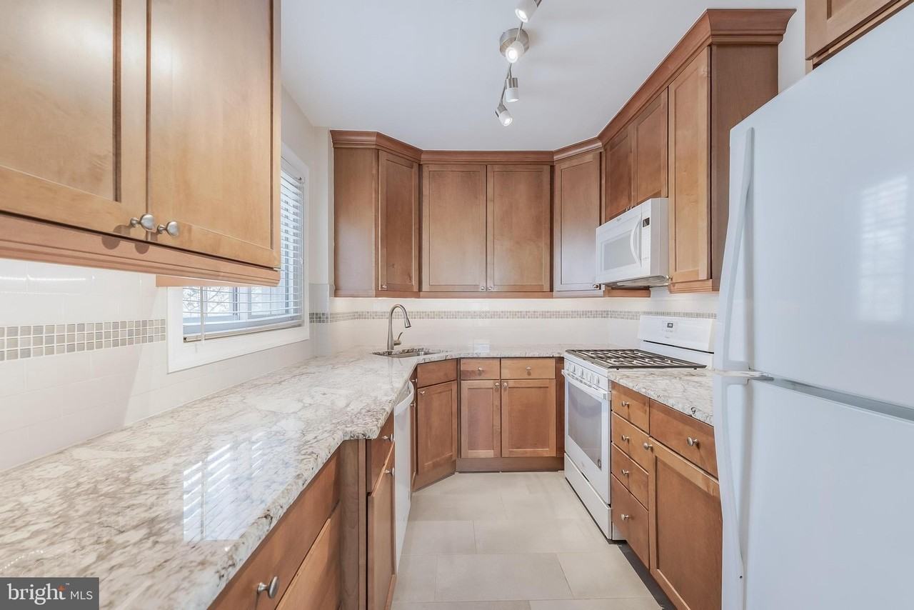 3282 Martha Custis Dr - Photo 7 of 25