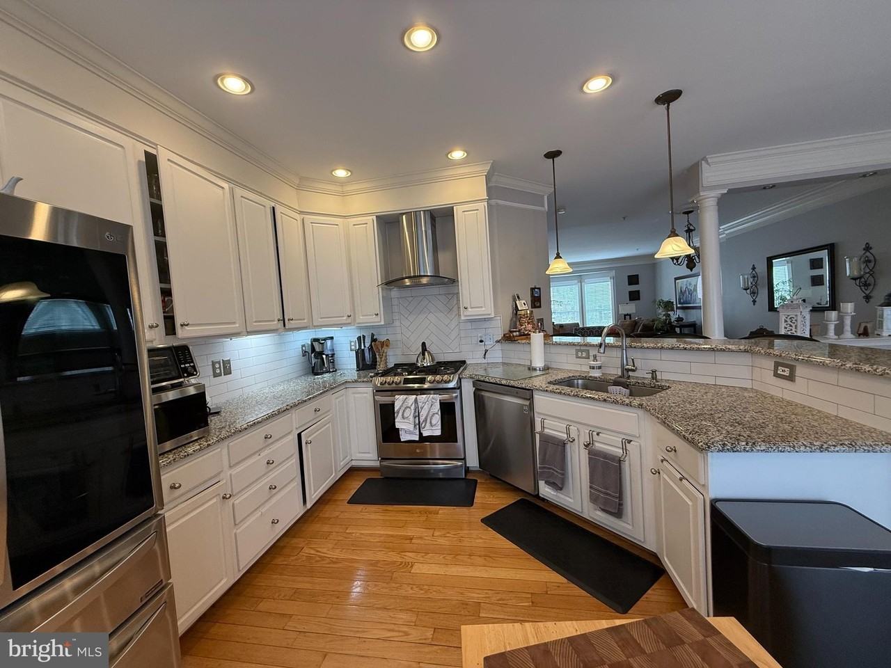 2142 Capstone Cir - Photo 7 of 27