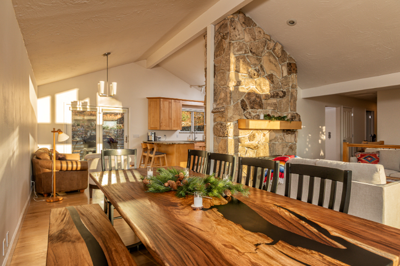 8971 S Alpen Way - Photo 2 of 20