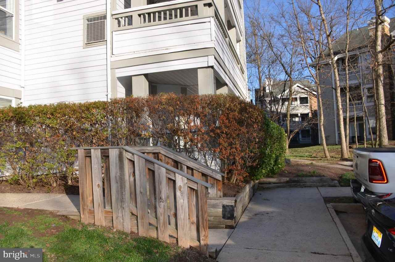 4409 Fair Stone Dr Apt 101 - Photo 4 of 50