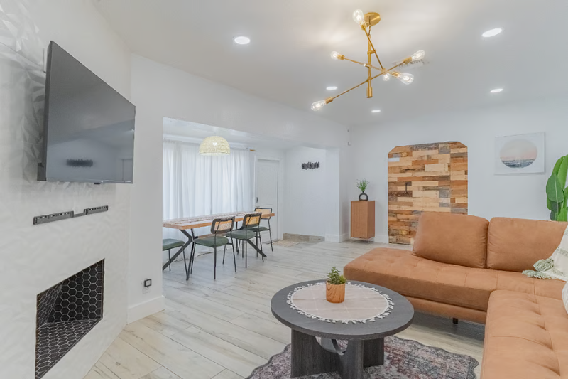 1520 Ne 16th Ave #MAIN - Photo 3 of 18