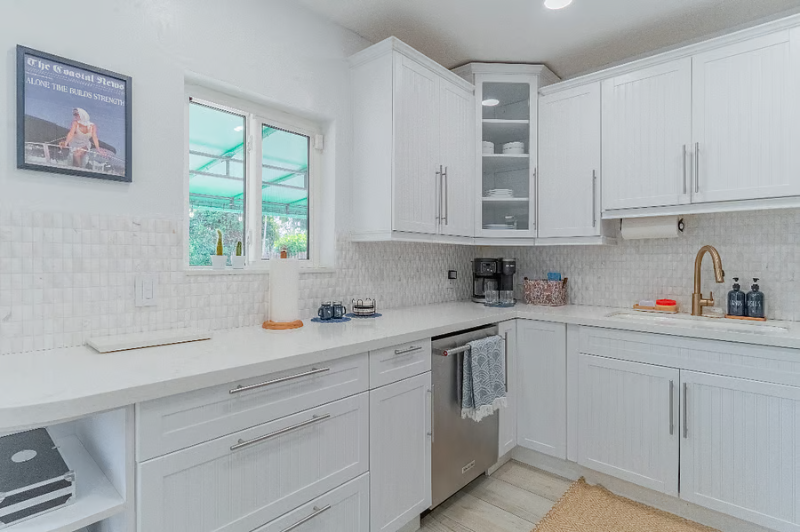 1520 Ne 16th Ave #MAIN - Photo 6 of 18