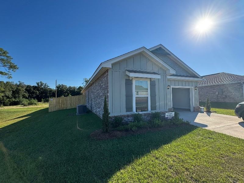 13600 Shea Cir - Photo 2 of 13