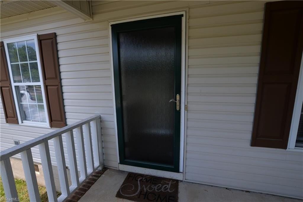 1715 Rainbow Dr - Photo 7 of 28