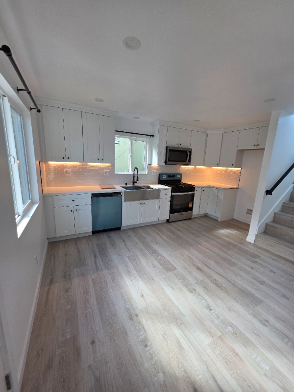 2895 Canal Ave #A - Photo 3 of 12