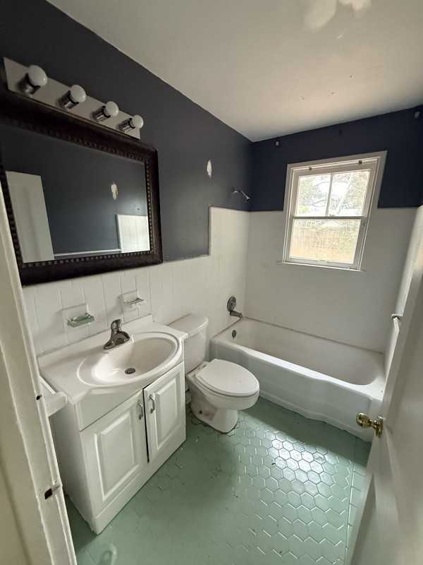 1316 Woodbine St - Photo 2 of 15