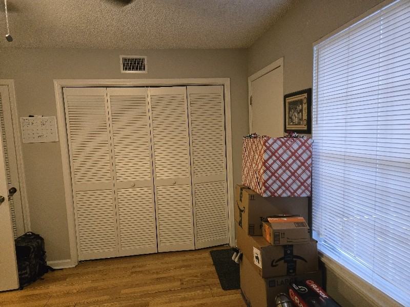 217 Columbia Dr - Photo 3 of 4