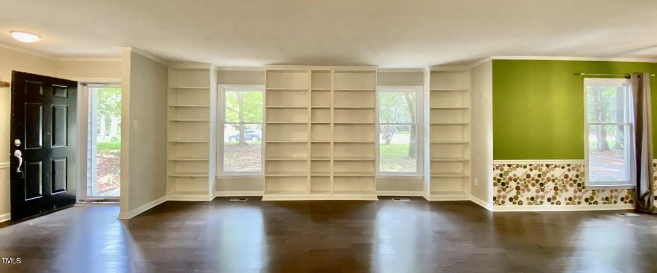 3129 Marywood Dr - Photo 7 of 34