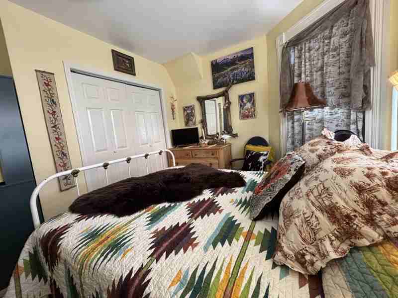425 S Washington St - Photo 7 of 26