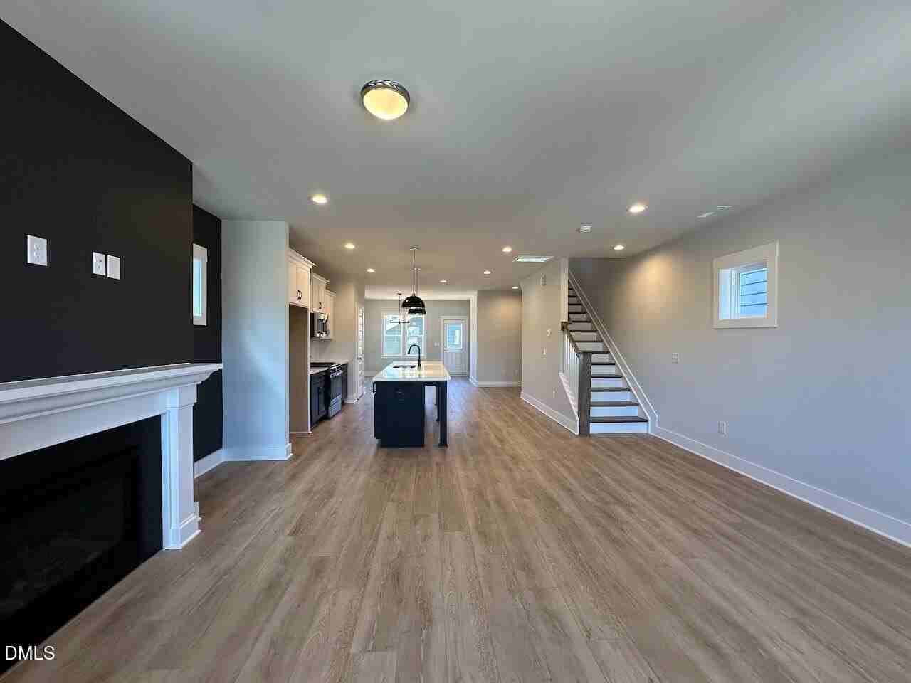 1336 Barreto Dr - Photo 3 of 23