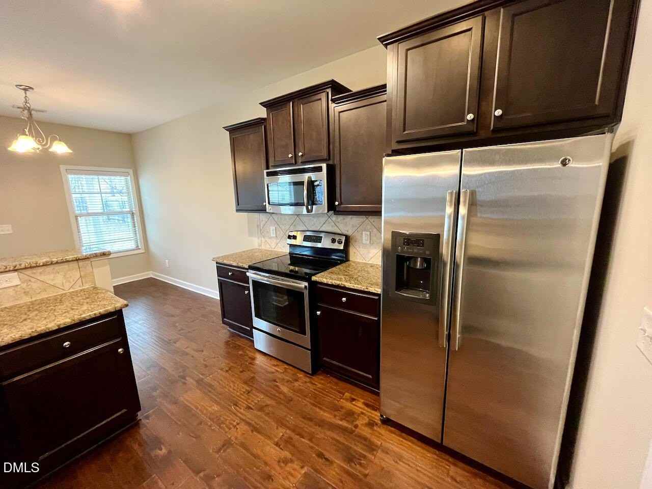 216 E Webber Ln - Photo 4 of 23