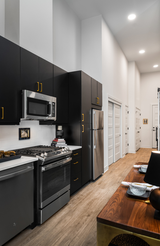 1350 40th St #446 - Photo 4 of 13