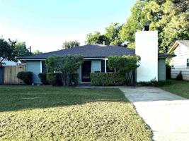 featured image of 2953 Stearns Ave