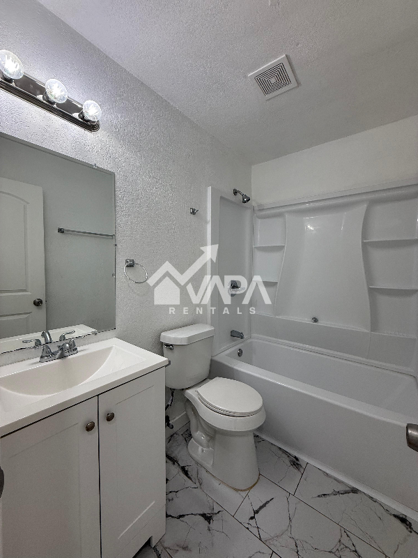 7915 Oval Mdws - Photo 7 of 16