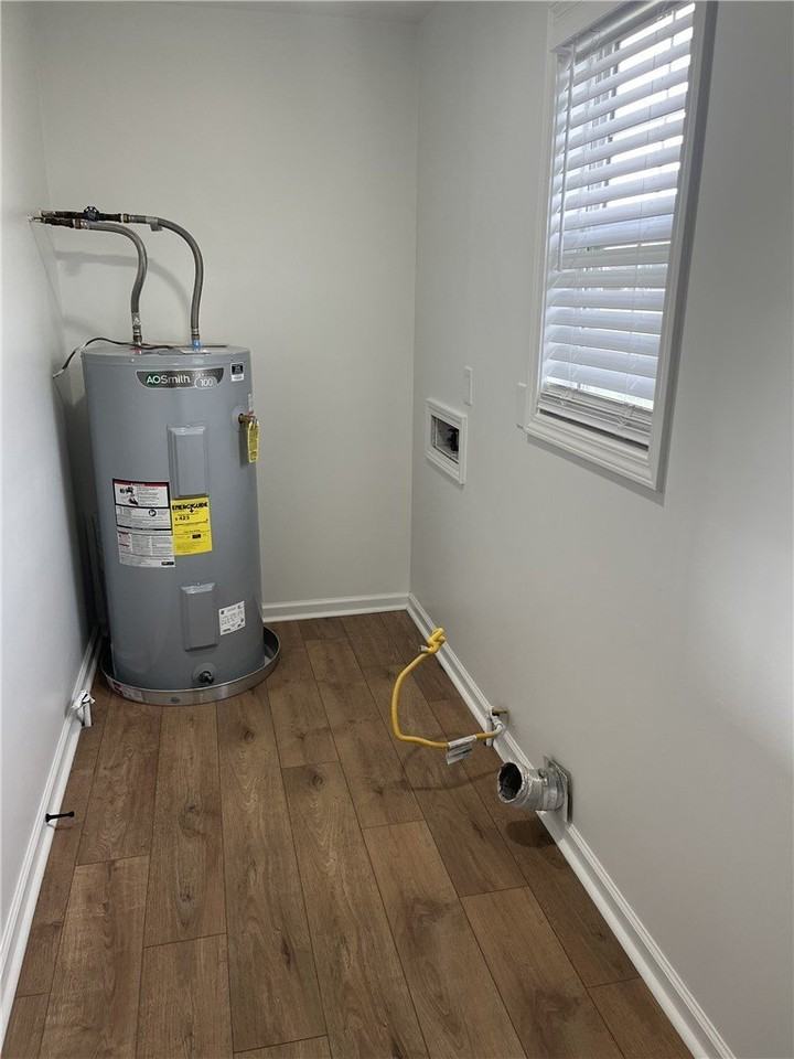 317 Dixie Dr - Photo 2 of 7