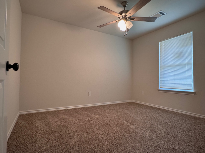 102 Pecan Dr #D - Photo 7 of 11