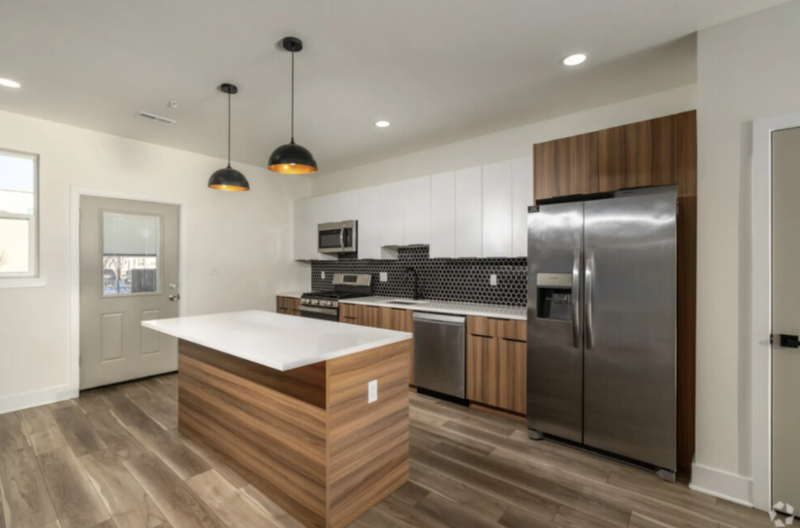2500 E Tioga St #A25 - Photo 4 of 12