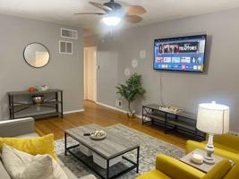 featured image of 2804 Truman St Ne