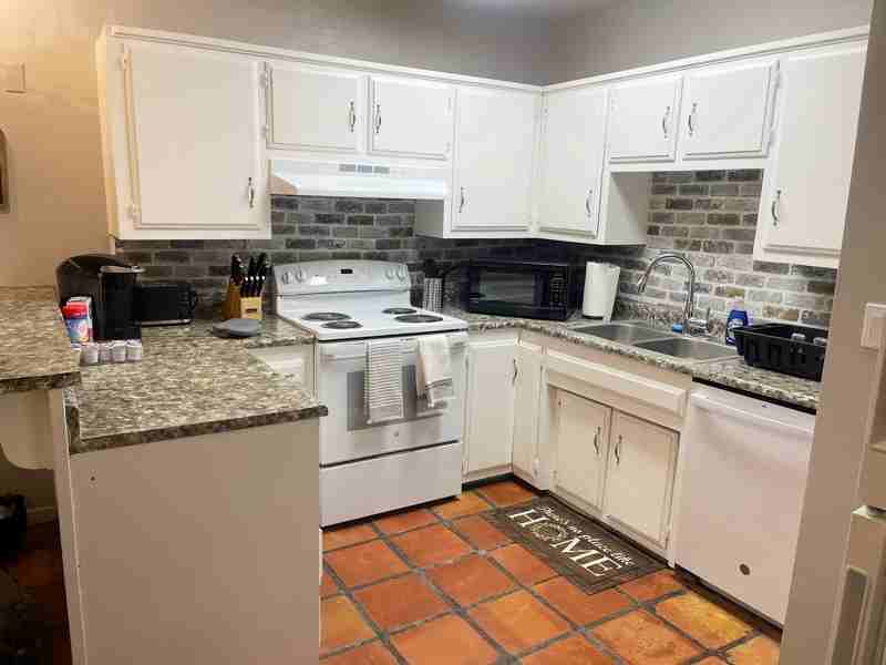 2804 Truman St Ne - Photo 4 of 18