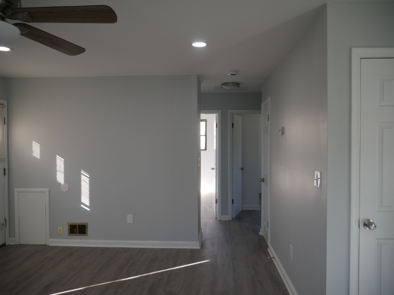 2312 Wintergreen Ave - Photo 2 of 14