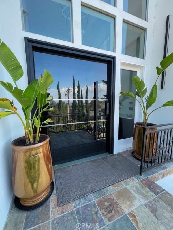 3952 Oakfield Dr - Photo 4 of 45